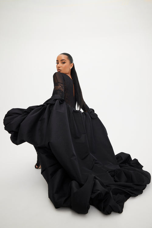 Burlesque Throw On